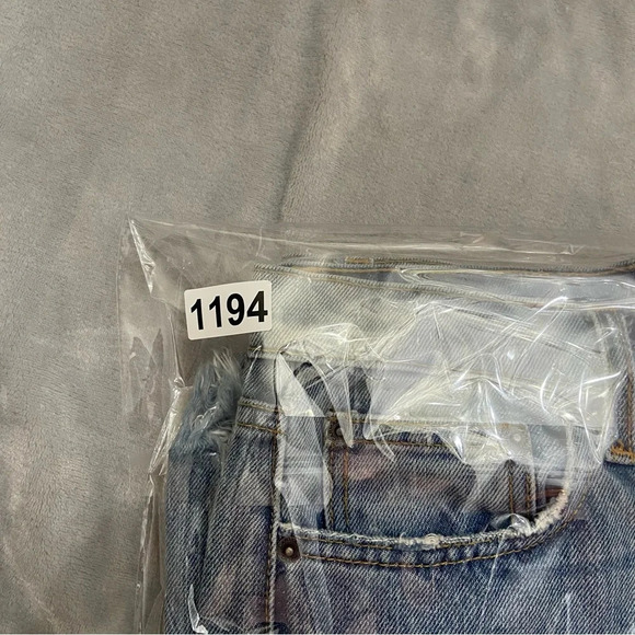 CARMAR Chara Emelia Distressed Button Fly Ripped Raw Hem Jeans 21194 - Picture 11 of 11